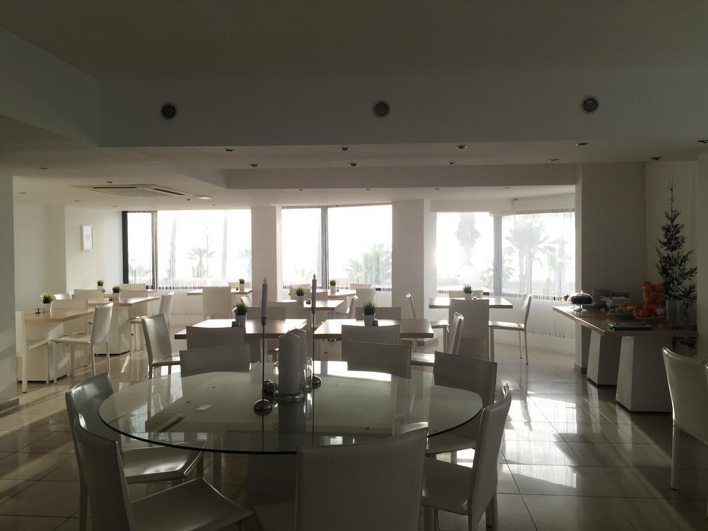 Les Palmiers Luxury Suites Larnaca Luaran gambar