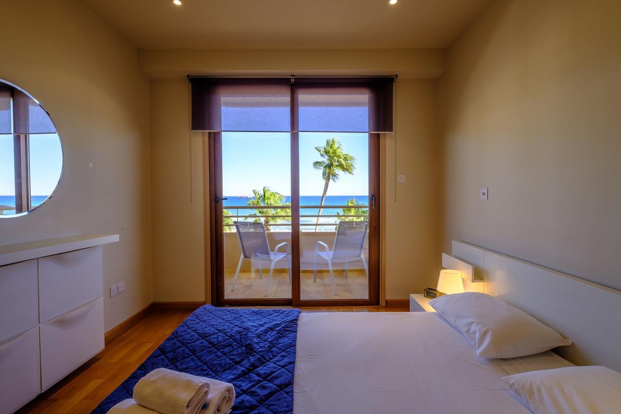 Les Palmiers Luxury Suites Larnaca Luaran gambar